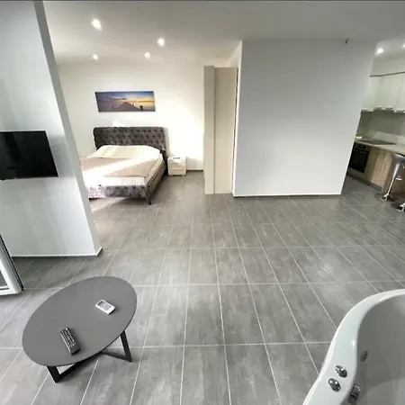 Apartment Nika With Jacuzzi Budva Exterior photo