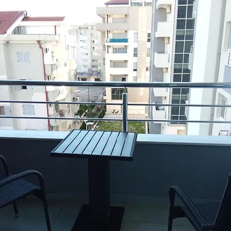 Apartment Nika With Jacuzzi Budva Exterior photo